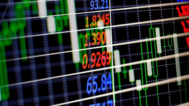 bolsa brasileira sofre queda e riscos fiscais ano e ceará