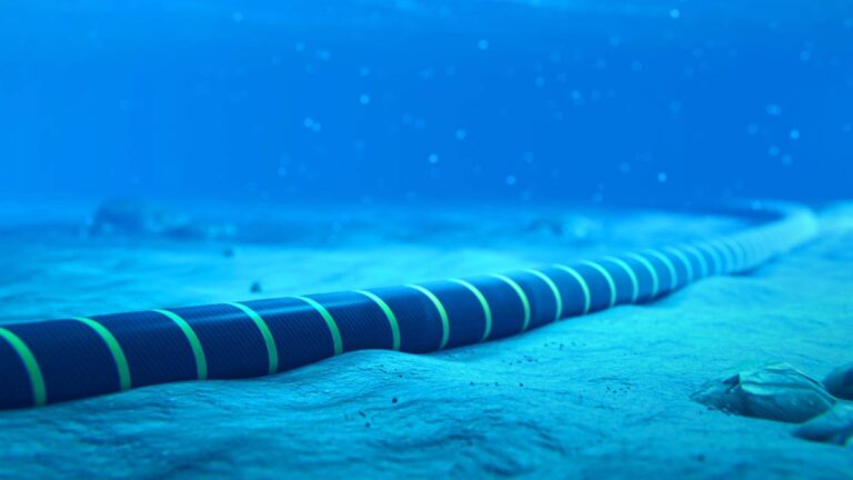 dessal e cabo submarino