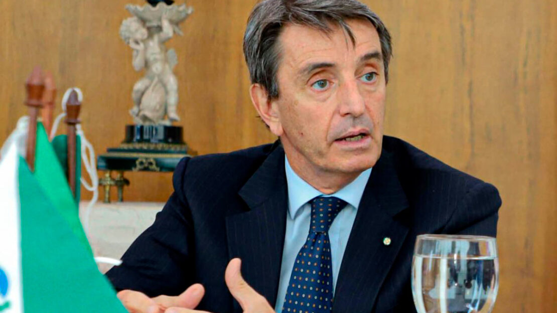 embaixador da italia no brasil alessandro cortese