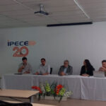 imagem de funcionários do ipece apresentando o pib cearense de 2023
