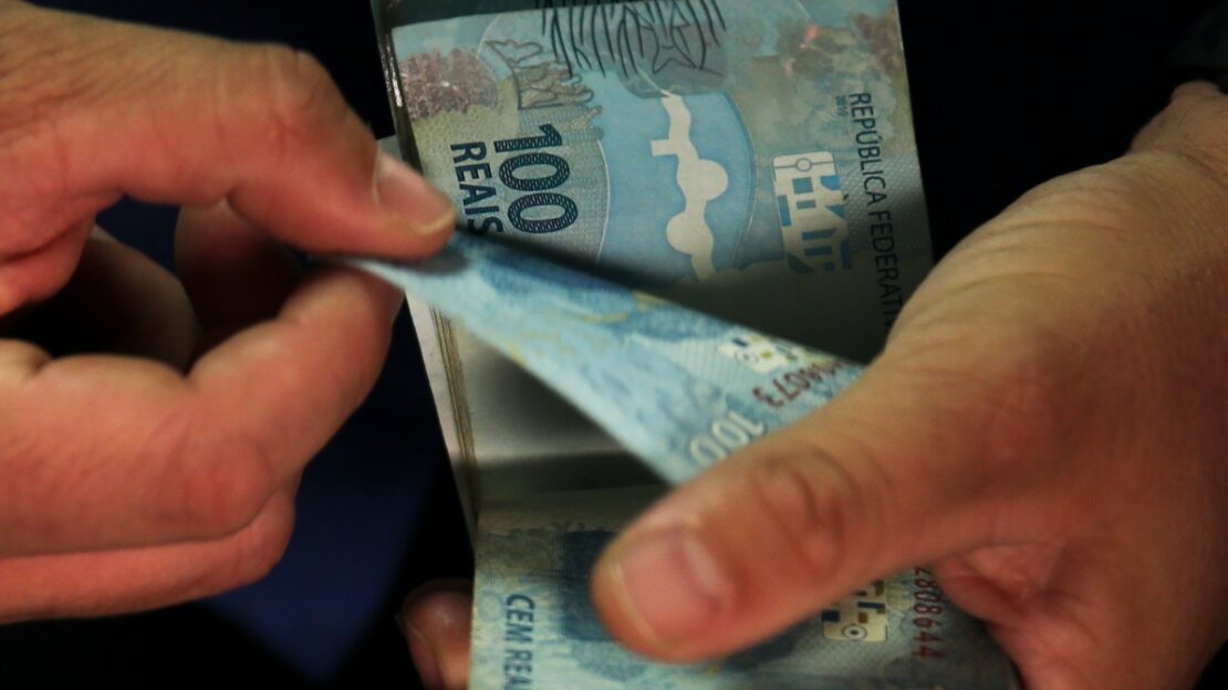 melhora econômica e incertezas