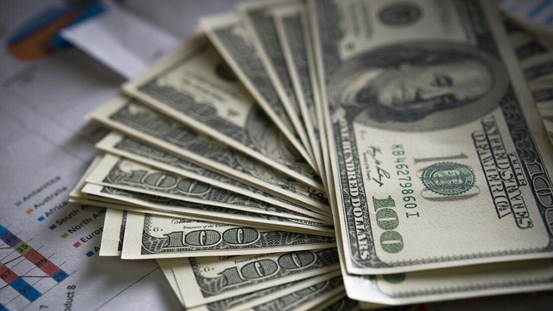 dólar e entrada de investimento e banco central