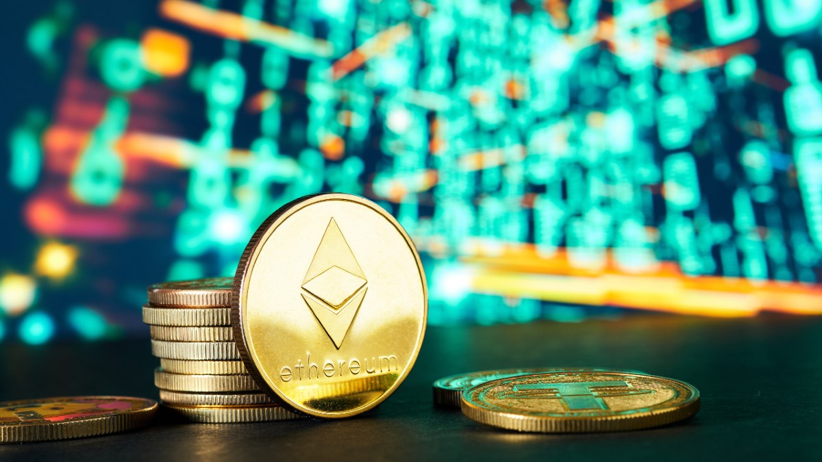 ETFs de Ethereum nos EUA Registram US$ 1 bi em volume no primeiro dia -  TrendsCE