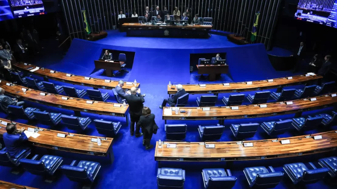 senado e iof
