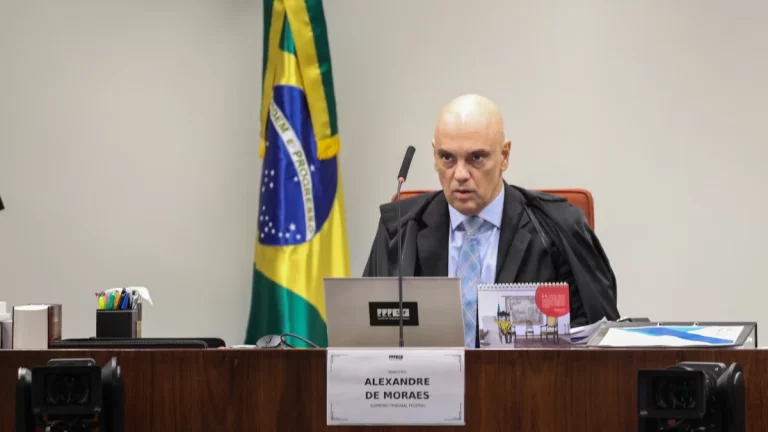 alexandre de moraes iof stf