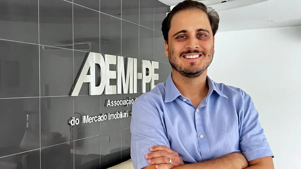 leonardo queiroz ademi-pe