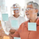 criatividade e profissionais mais velhos e experientes