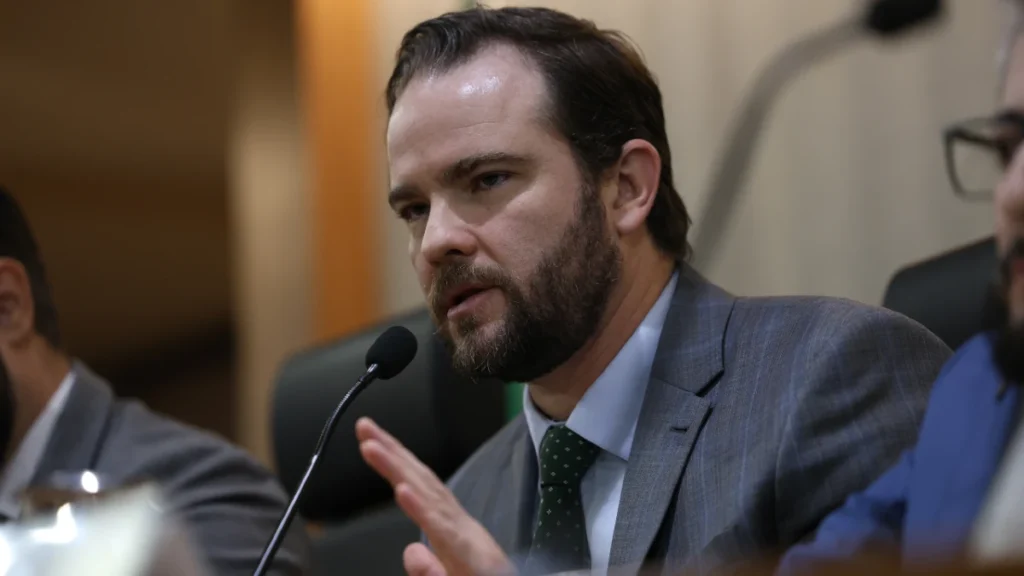 dario durigan, taxa das blusinhas e governo